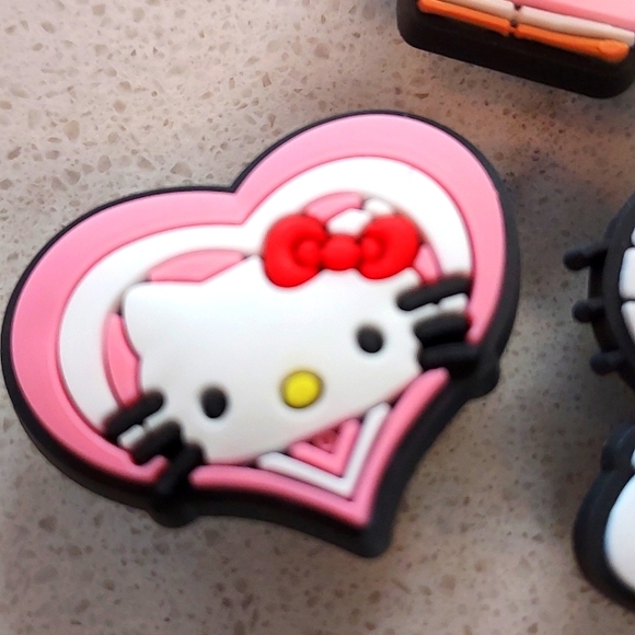 Hello Kitty Jibbitz - Picture 5 of 7